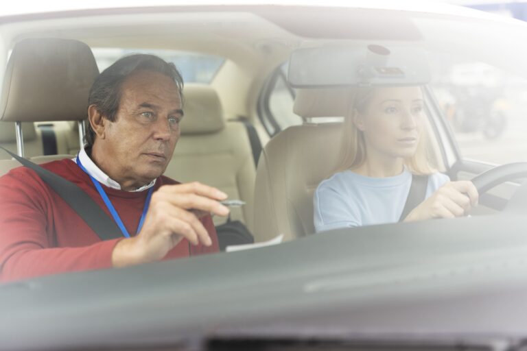 L'assurance automobile : peut-on vous la refuser en raison de votre âge avancé ?